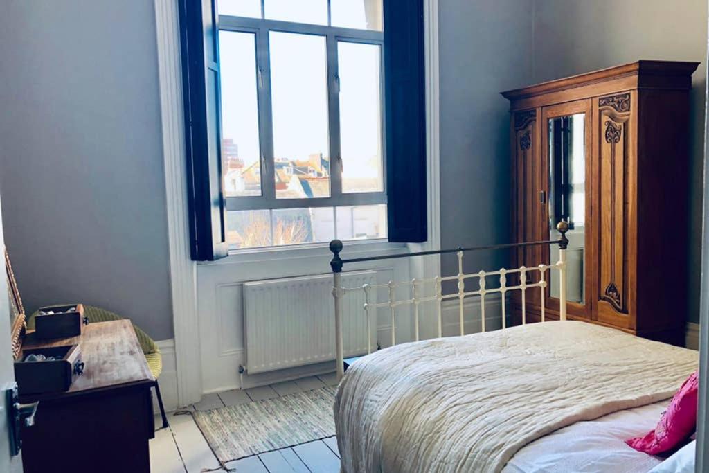 Seaside Escape - Gorgeous 2 Bed Apartment In St-Leonards-On-Sea Хейстингс Екстериор снимка