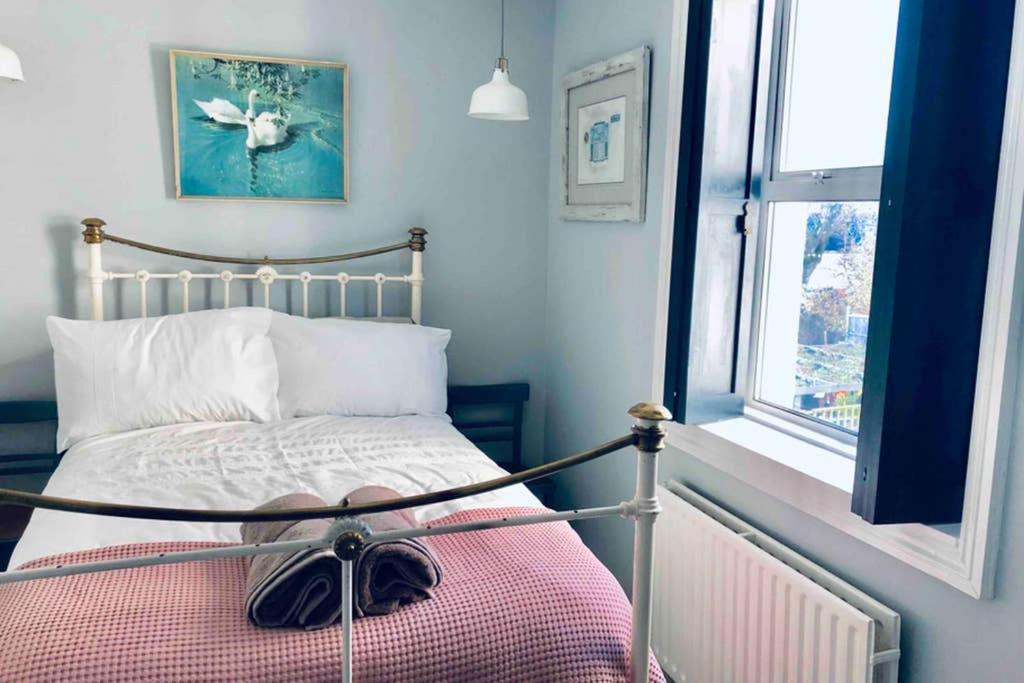 Seaside Escape - Gorgeous 2 Bed Apartment In St-Leonards-On-Sea Хейстингс Екстериор снимка